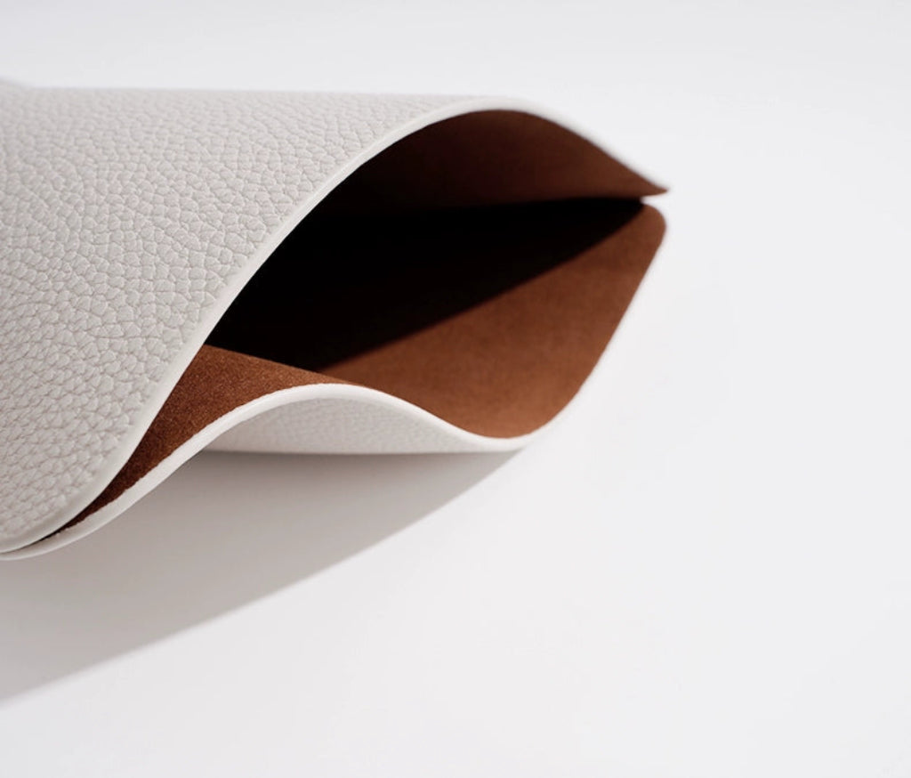 Elegant Leather Pouch / Sleeve for MacBooks and other laptops