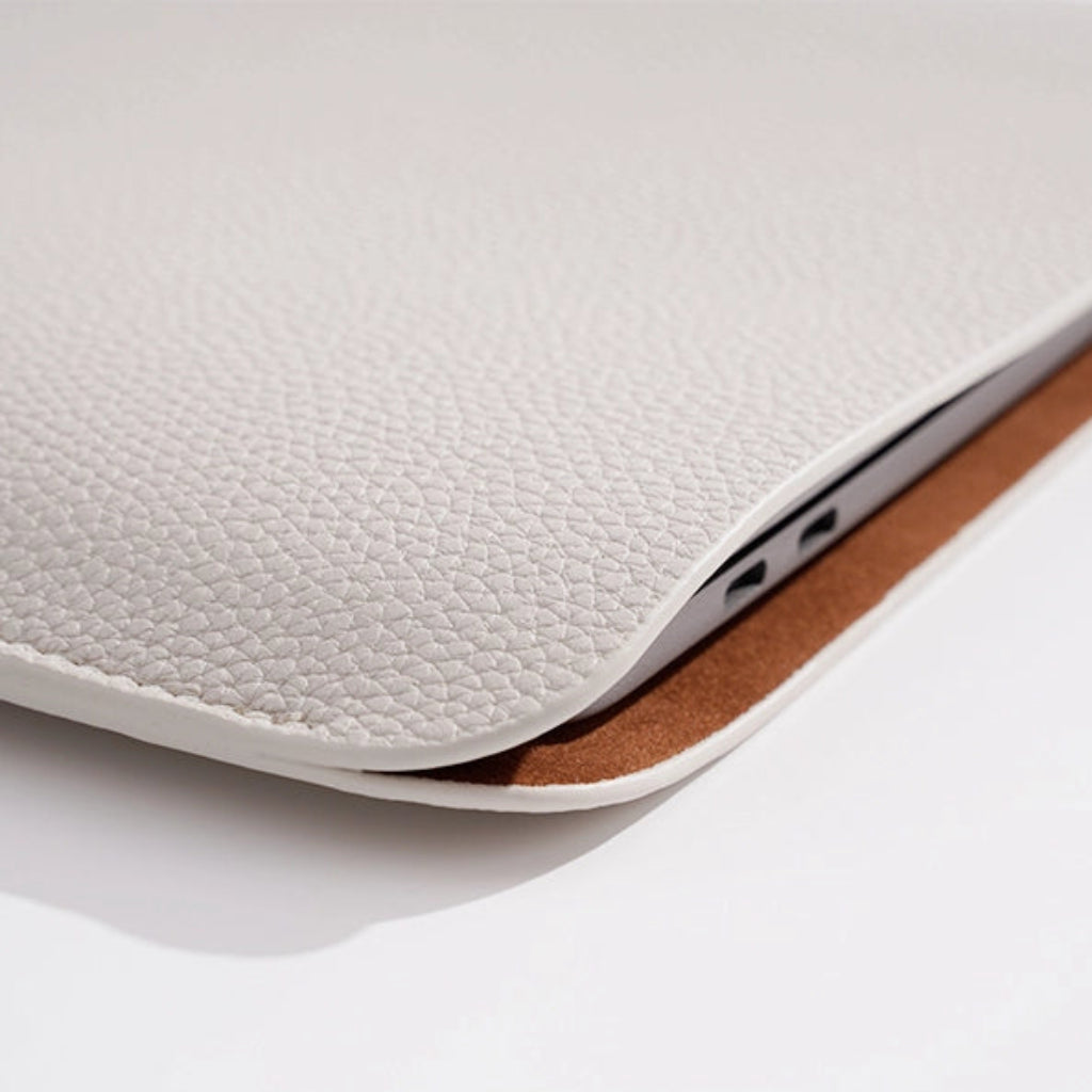 Elegant Leather Pouch / Sleeve for MacBooks and other laptops